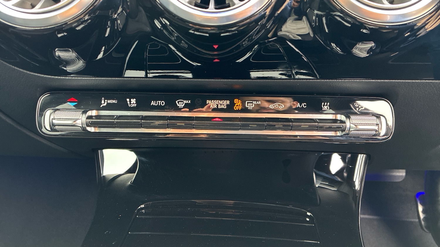 Used Mercedes-Benz CLA 2024 for sale - 77438127: Photo 36