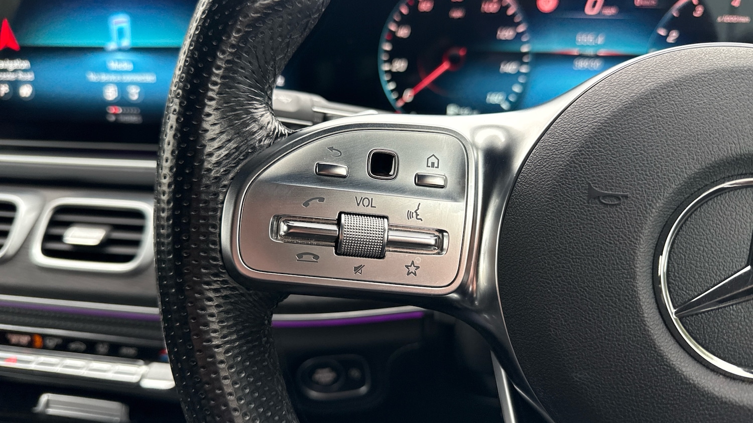 Used Mercedes-Benz GLE 2023 for sale - 76252575: Photo 22