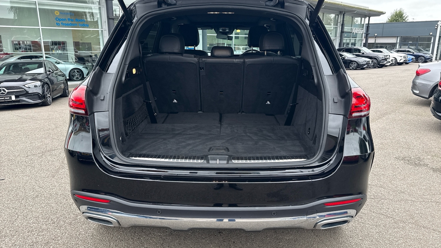 Used Mercedes-Benz GLE 2023 for sale - 76252575: Photo 4