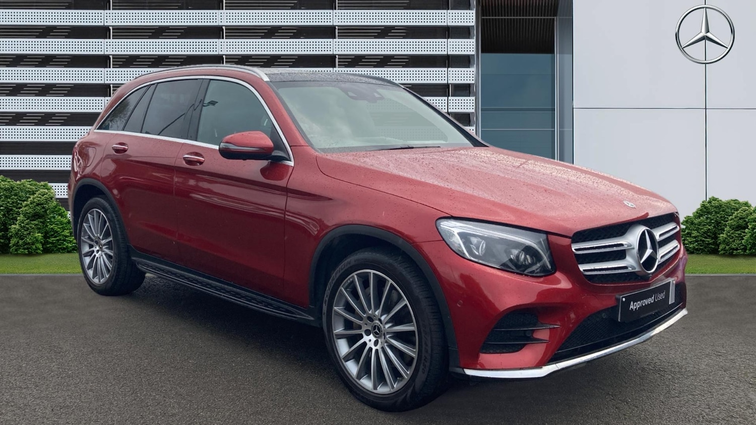 Used Mercedes-Benz GLC 2019 for sale - 76343881: Photo 1