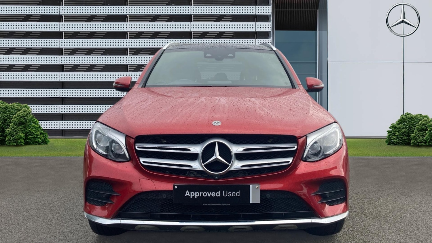 Used Mercedes-Benz GLC 2019 for sale - 76343881: Photo 3