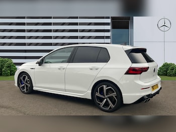 Used Volkswagen Golf 2024 for sale - 76332040: Photo