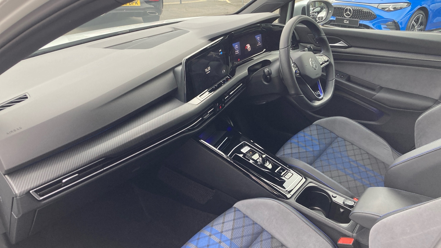 Used Volkswagen Golf 2024 for sale - 76332040: Photo 9