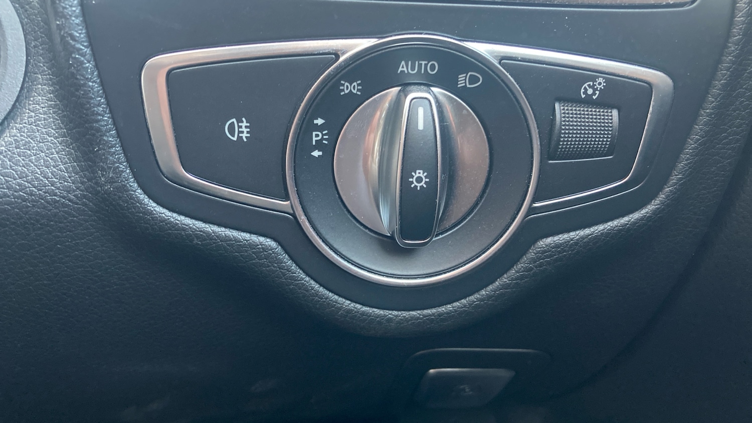 Used Mercedes-Benz C Class 2020 for sale - 76663615: Photo 23