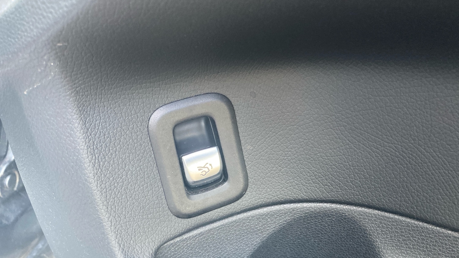 Used Mercedes-Benz C Class 2020 for sale - 76663615: Photo 33