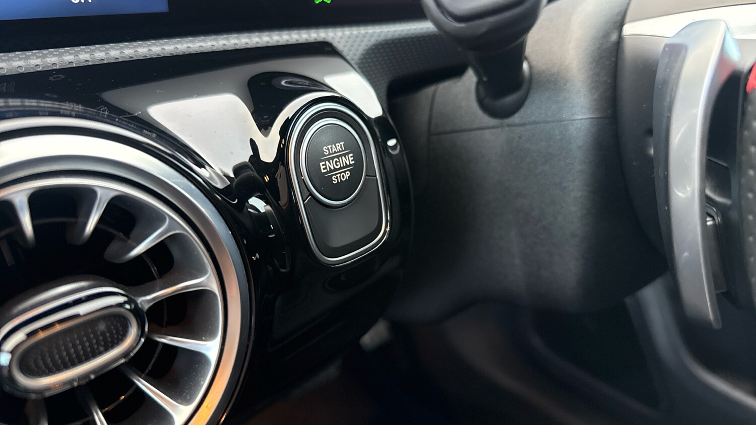 Used Mercedes-Benz CLA 2024 for sale - 77107475: Photo 33