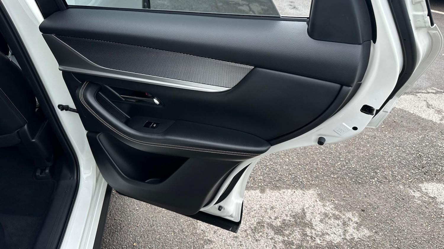 Used Mazda CX-60 2024 for sale - 77092227: Photo 23