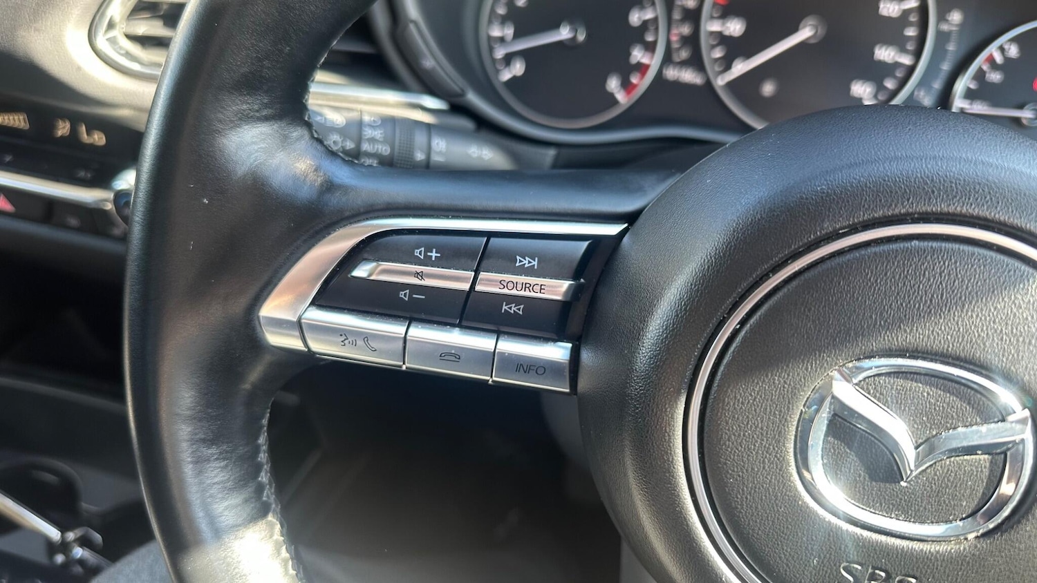 Used Mazda CX-30 2023 for sale - 76676056: Photo 16