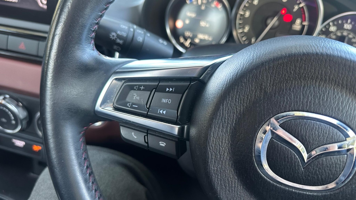 Used Mazda MX-5 2019 for sale - 76673724: Photo 18