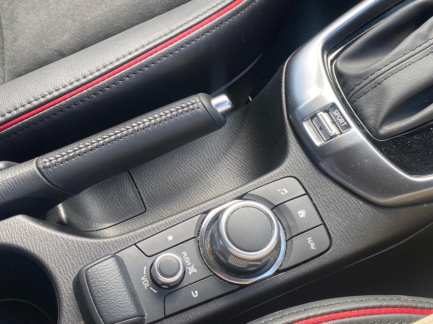 Used Mazda Mazda2 2024 for sale - 76677726: Photo 11