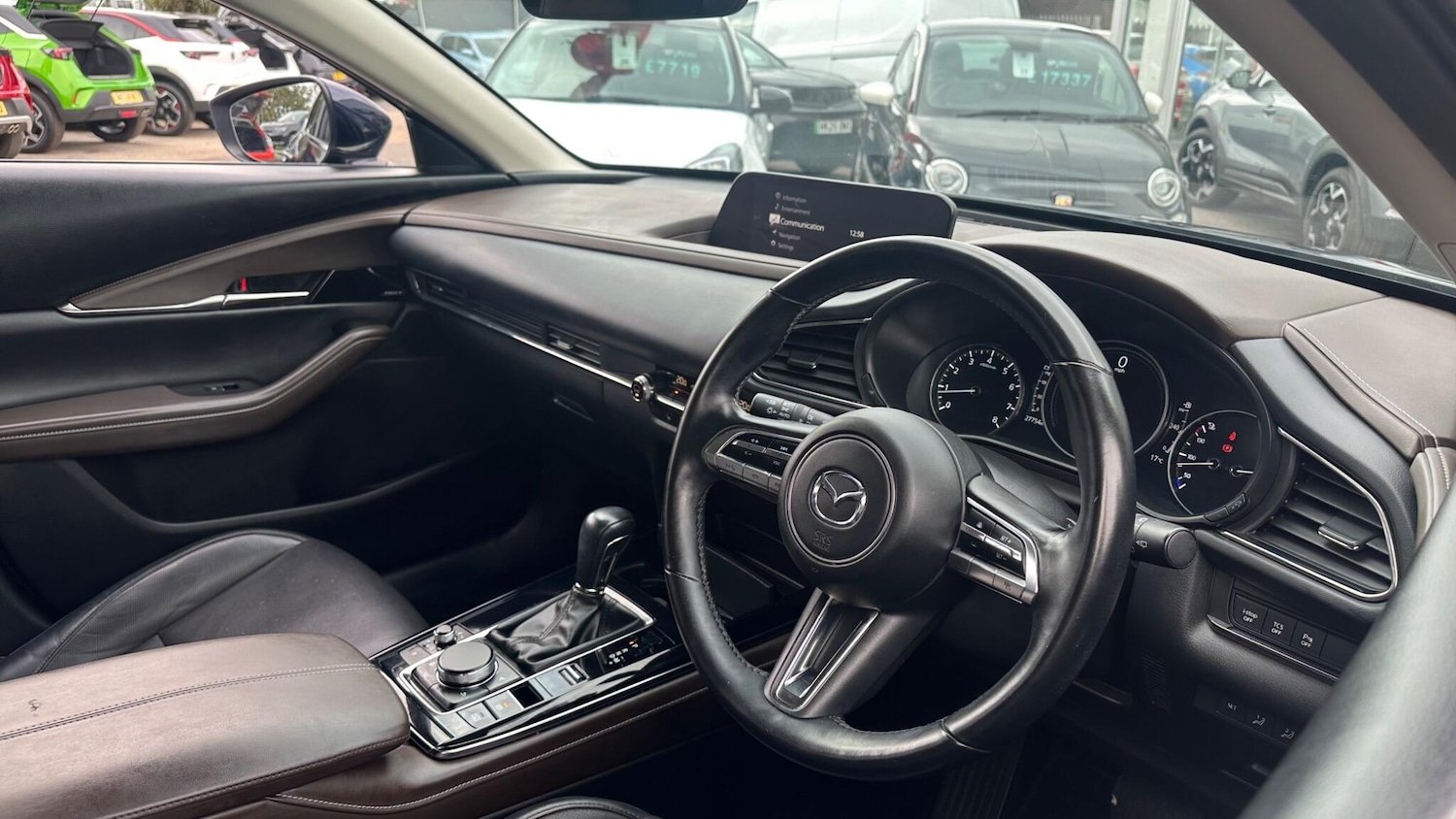 Used Mazda CX-30 2022 for sale - 76675190: Photo 2