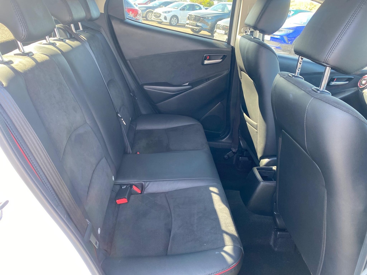 Used Mazda Mazda2 2023 for sale - 76676045: Photo 18