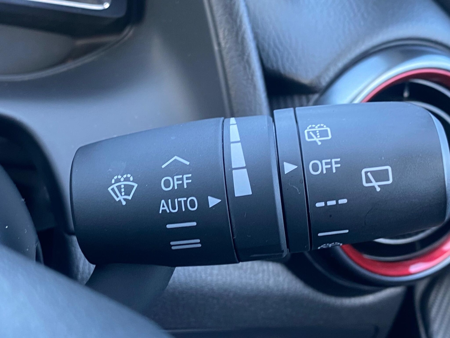 Used Mazda Mazda2 2023 for sale - 76676045: Photo 24