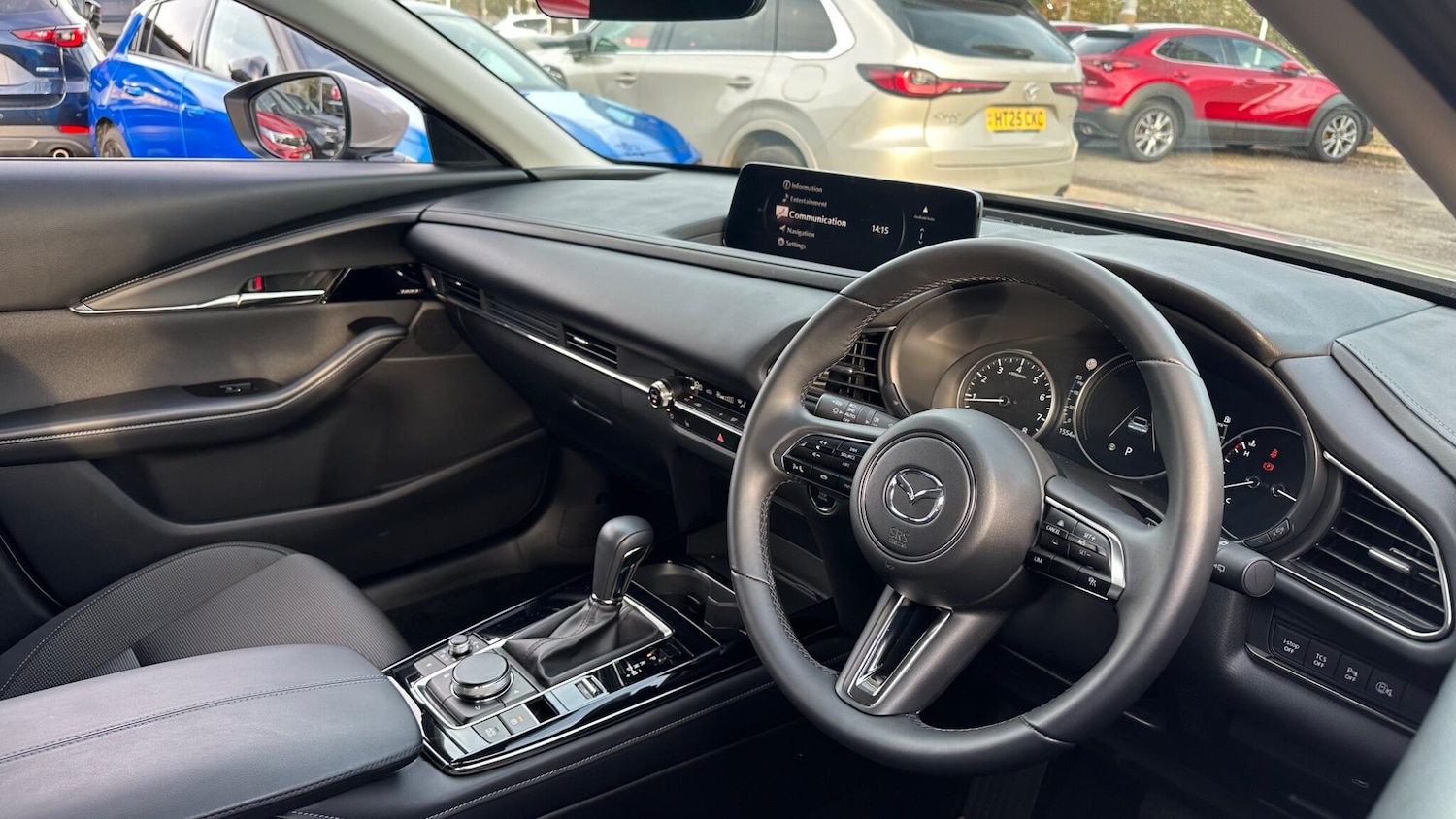 Used Mazda CX-30 2025 for sale - 76679748: Photo 2