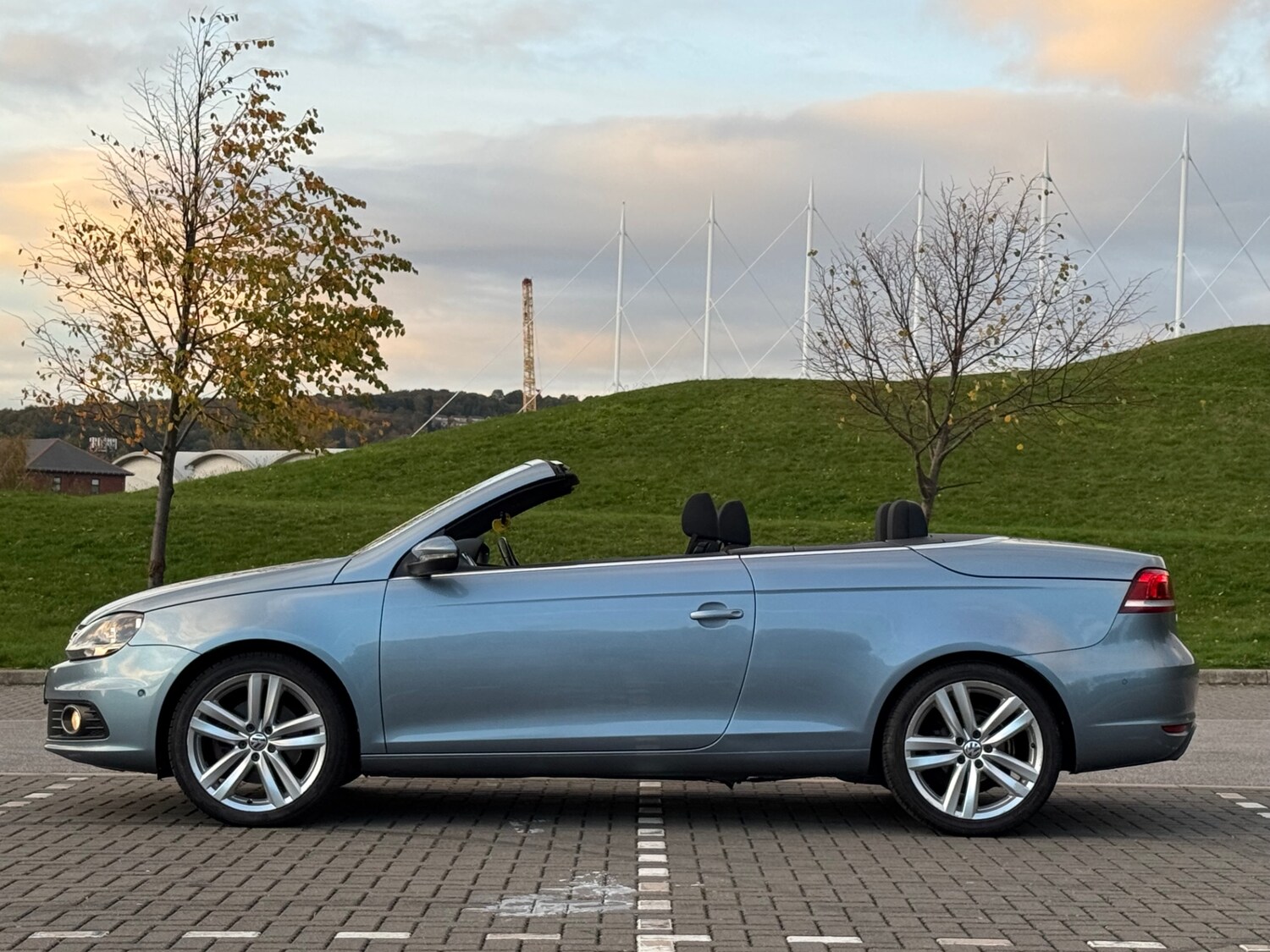 Used Volkswagen EOS 2013 for sale - 76344279: Photo 2