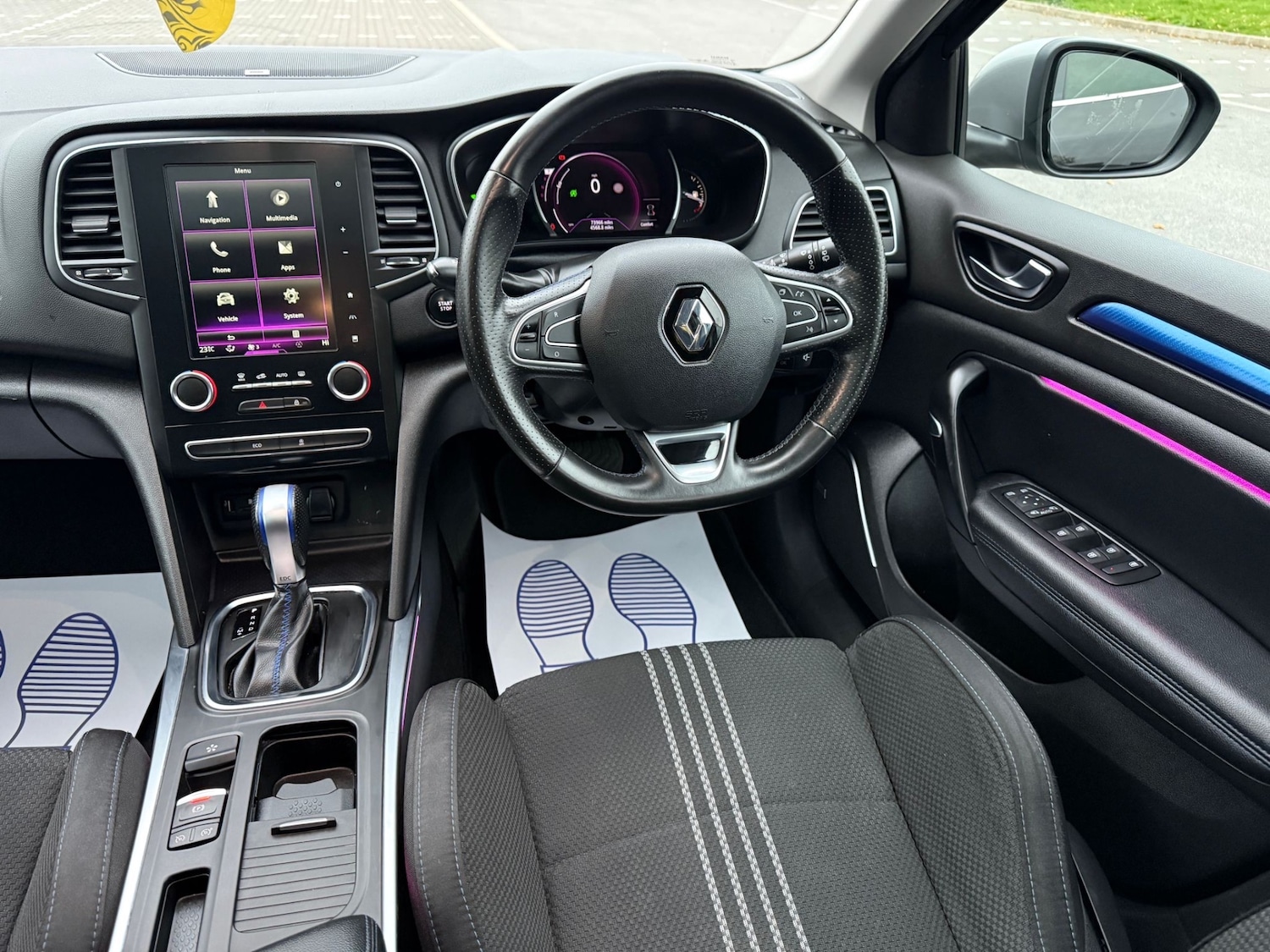 Used Renault Megane 2018 for sale - 76196162: Photo 10