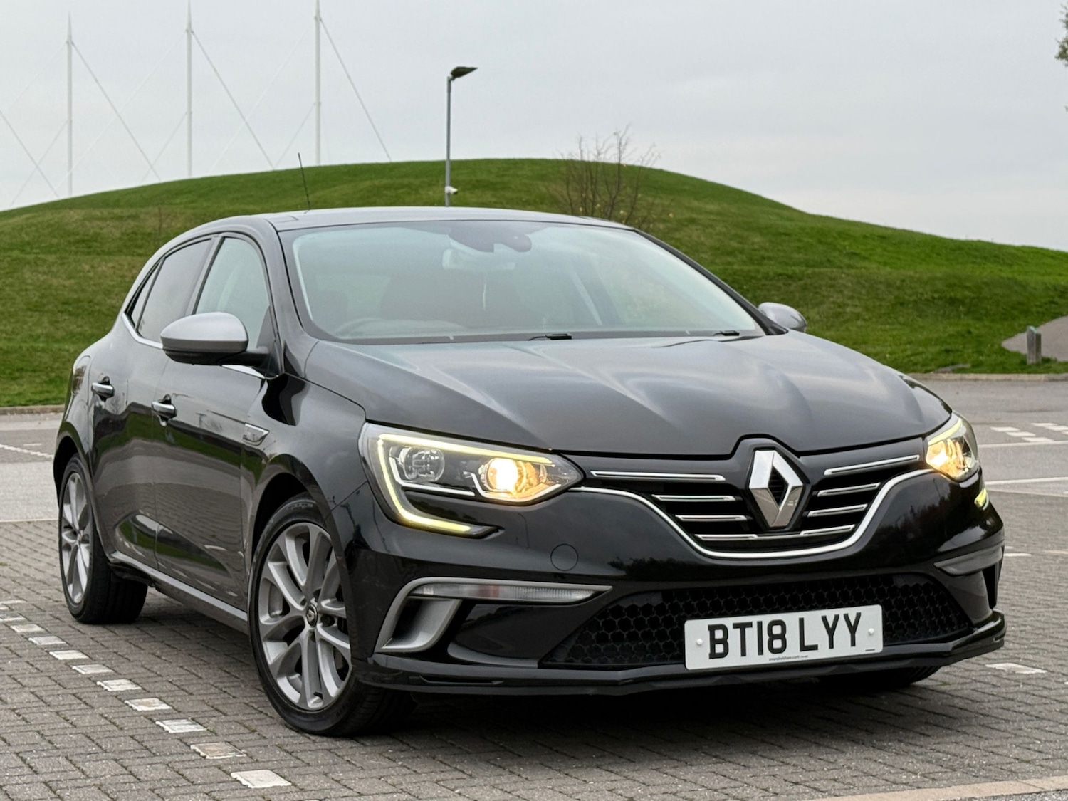 Used Renault Megane 2018 for sale - 76196162: Photo 3