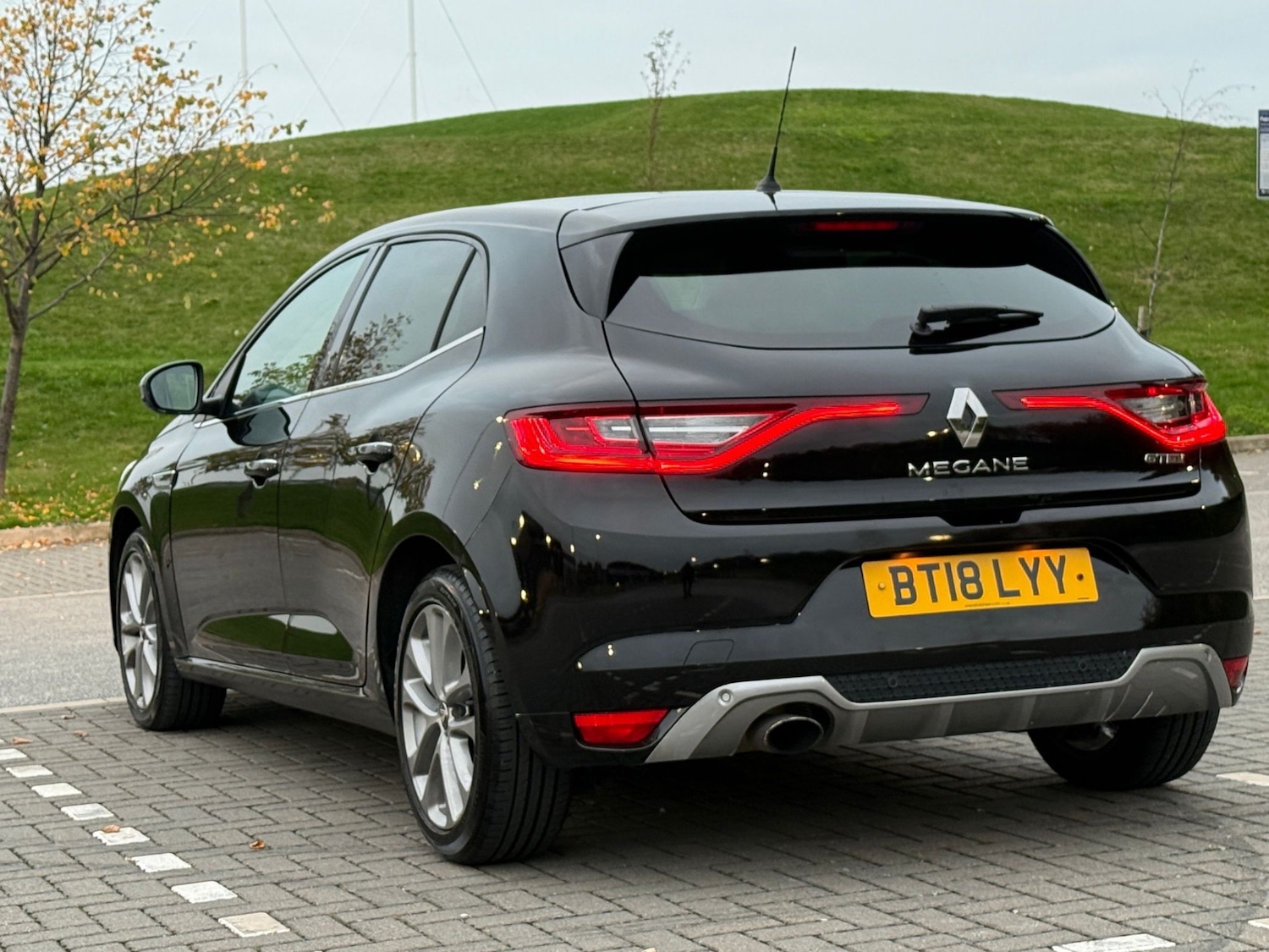 Used Renault Megane 2018 for sale - 76196162: Photo 4