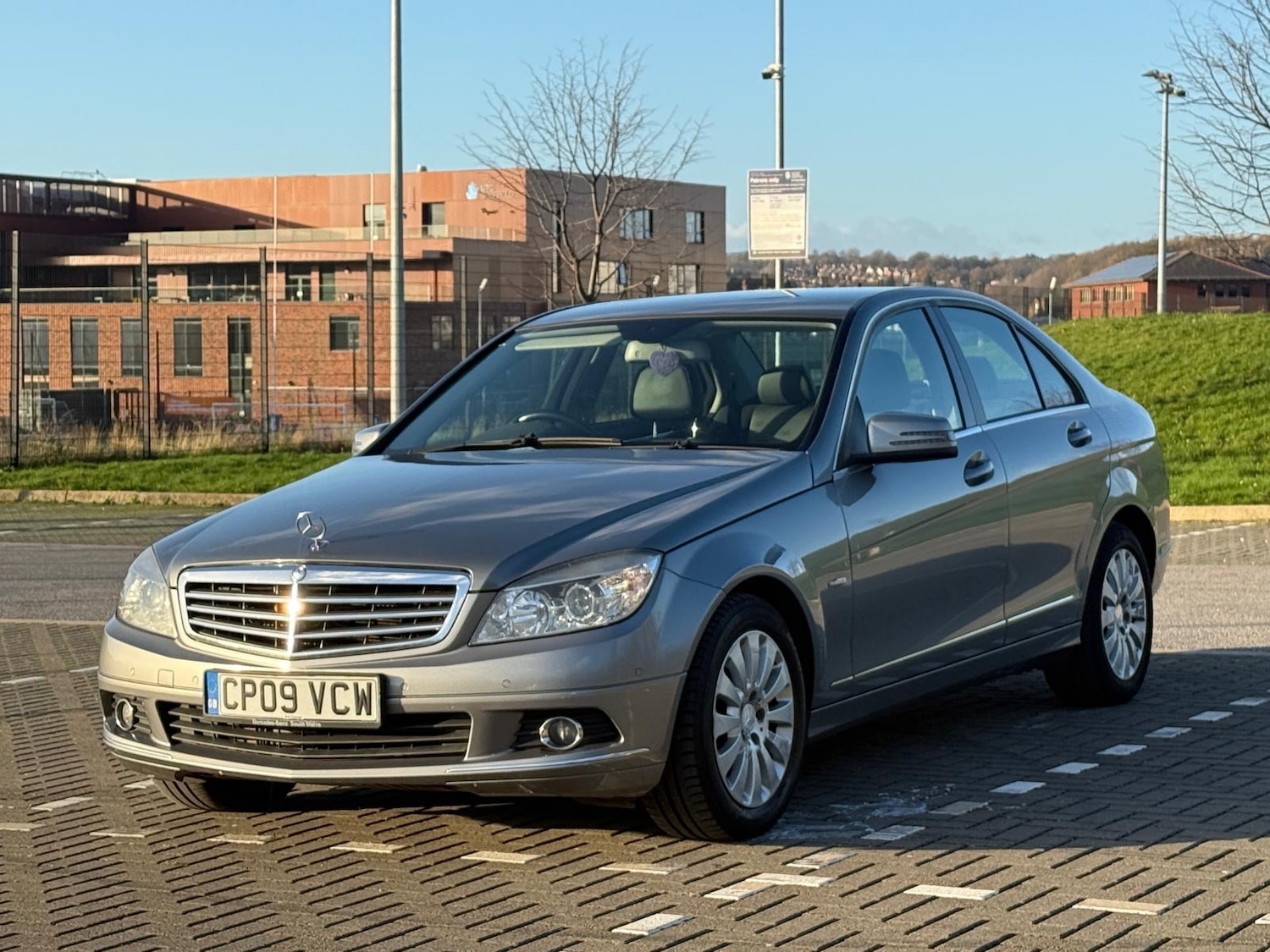 Used Mercedes-Benz C Class 2009 for sale - 76611584: Photo 1