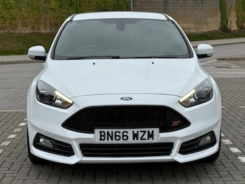 Used Ford Focus 2016 for sale - 76077567: Photo 2