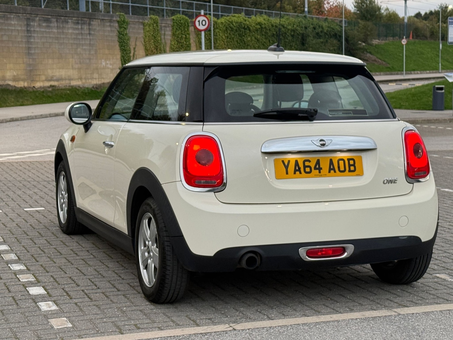 Used MINI Hatch 2014 for sale - 76207518: Photo 4