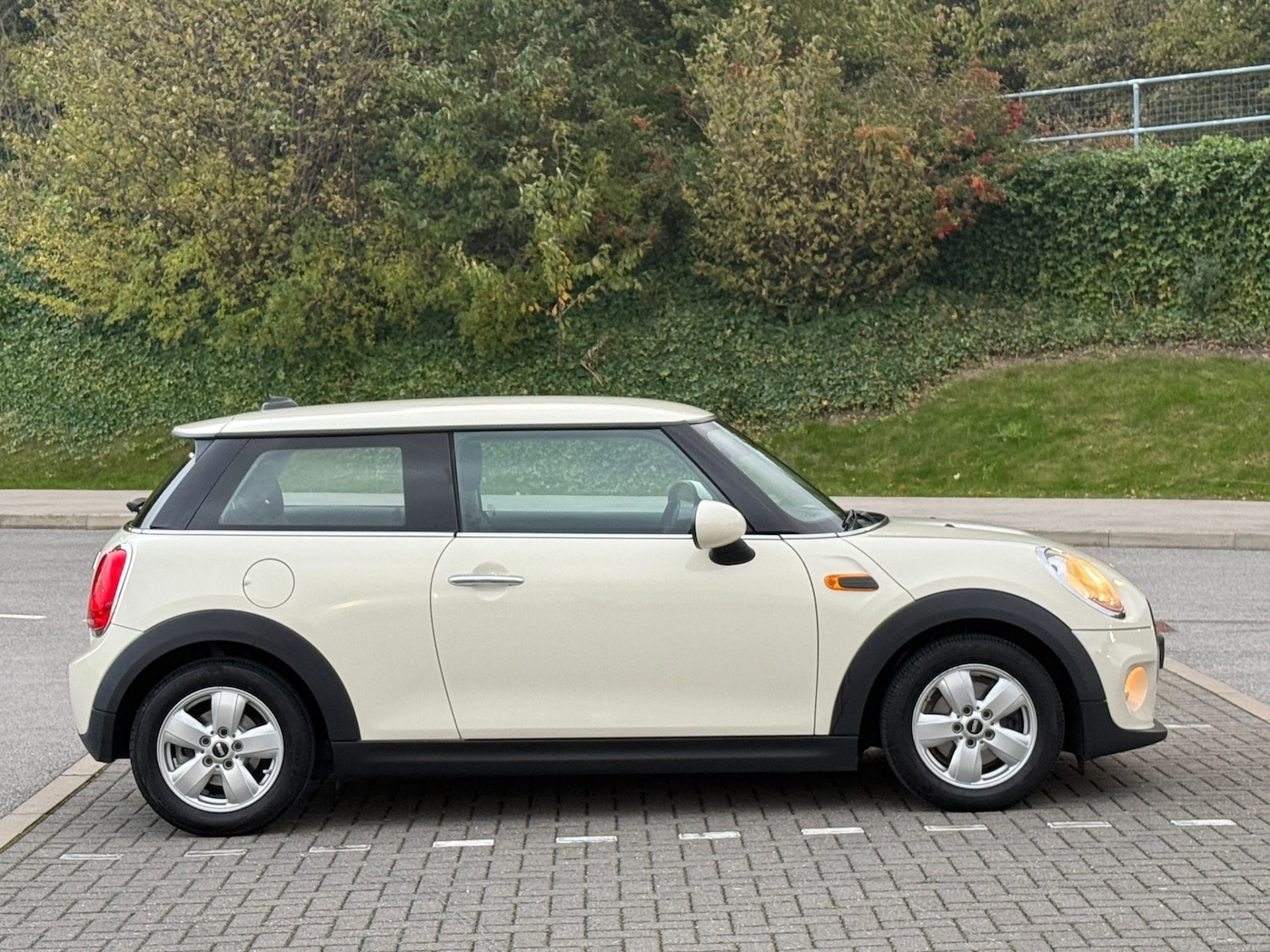 Used MINI Hatch 2014 for sale - 76207518: Photo 8
