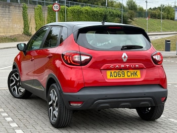 Used Renault Captur 2019 for sale - 75627418: Photo