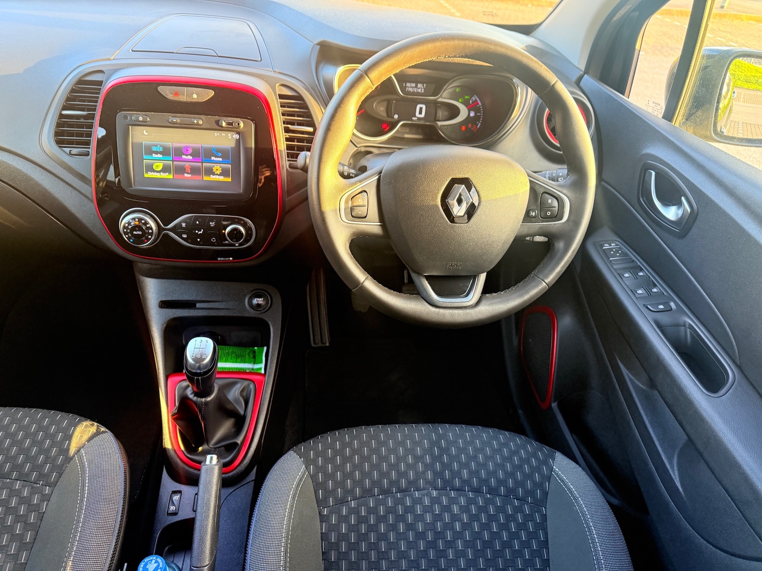 Used Renault Captur 2017 for sale - 78061549: Photo 12