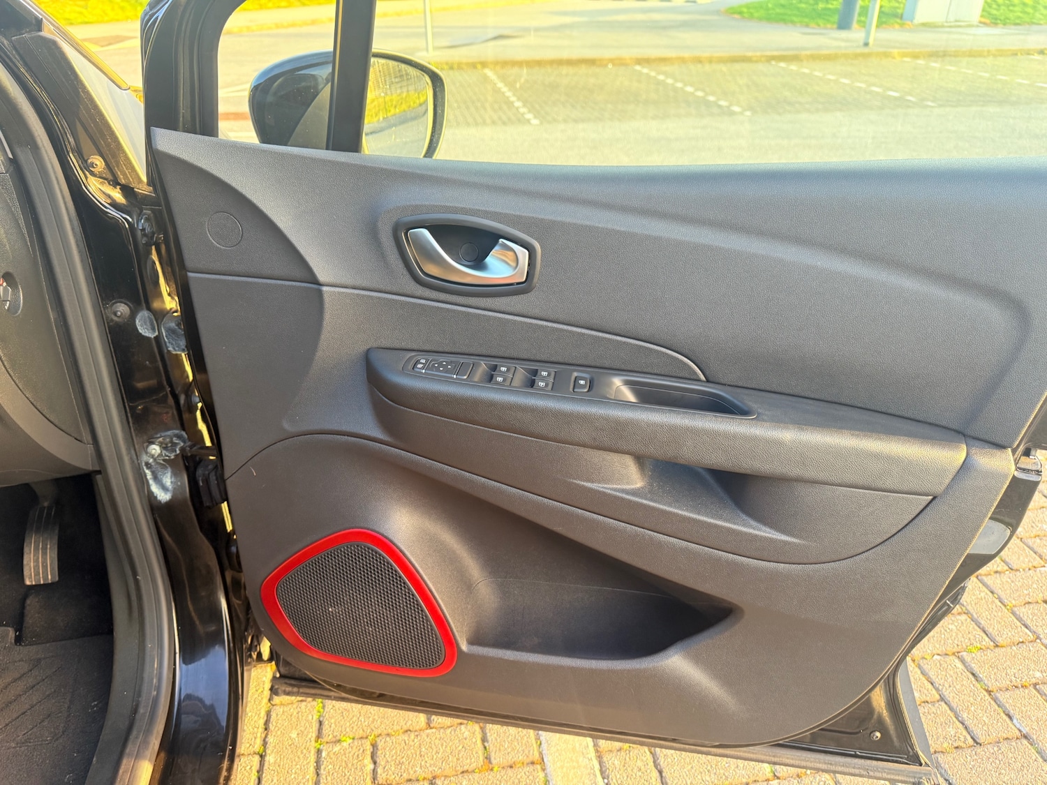 Used Renault Captur 2017 for sale - 78061549: Photo 16