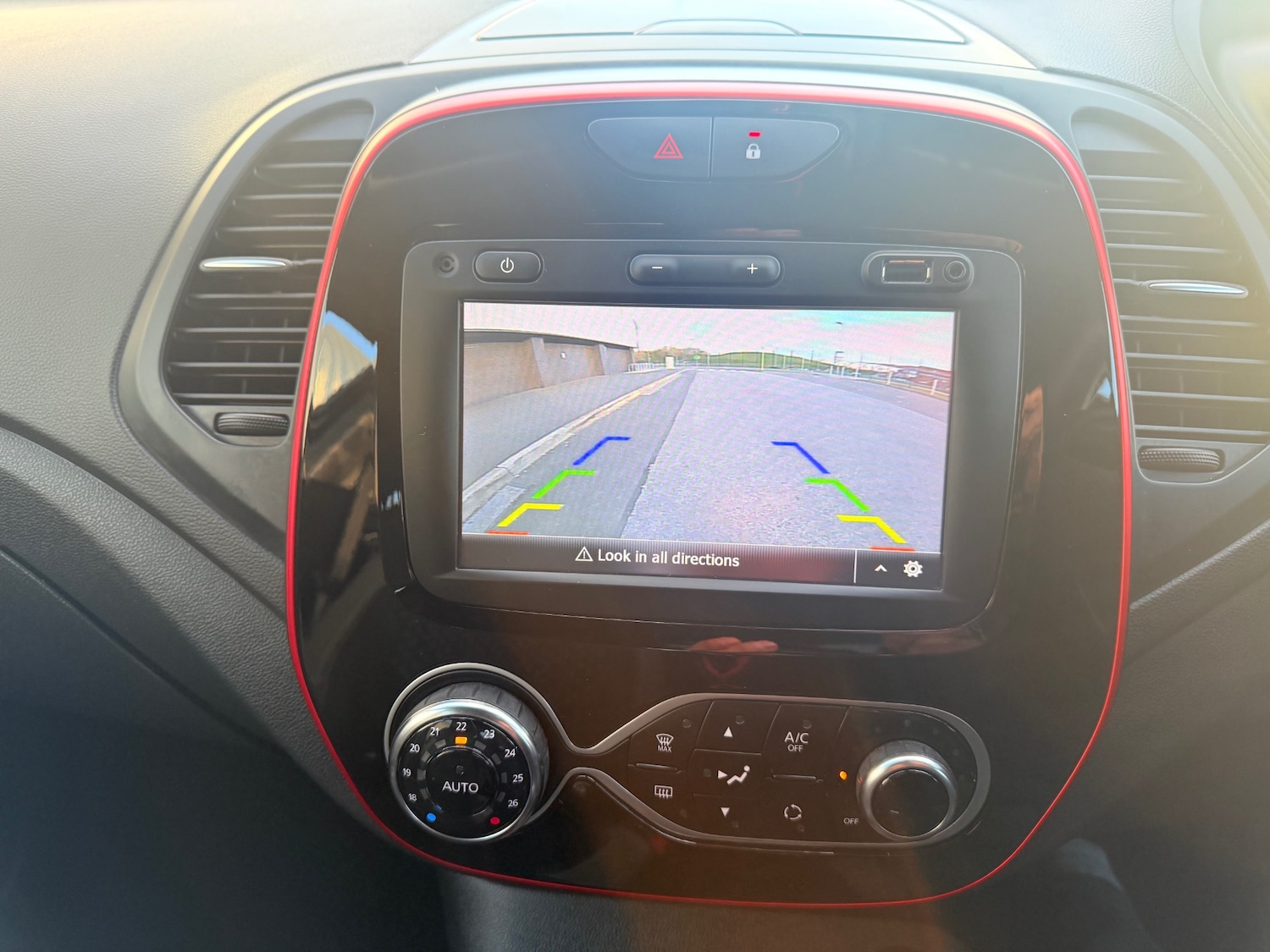 Used Renault Captur 2017 for sale - 78061549: Photo 33