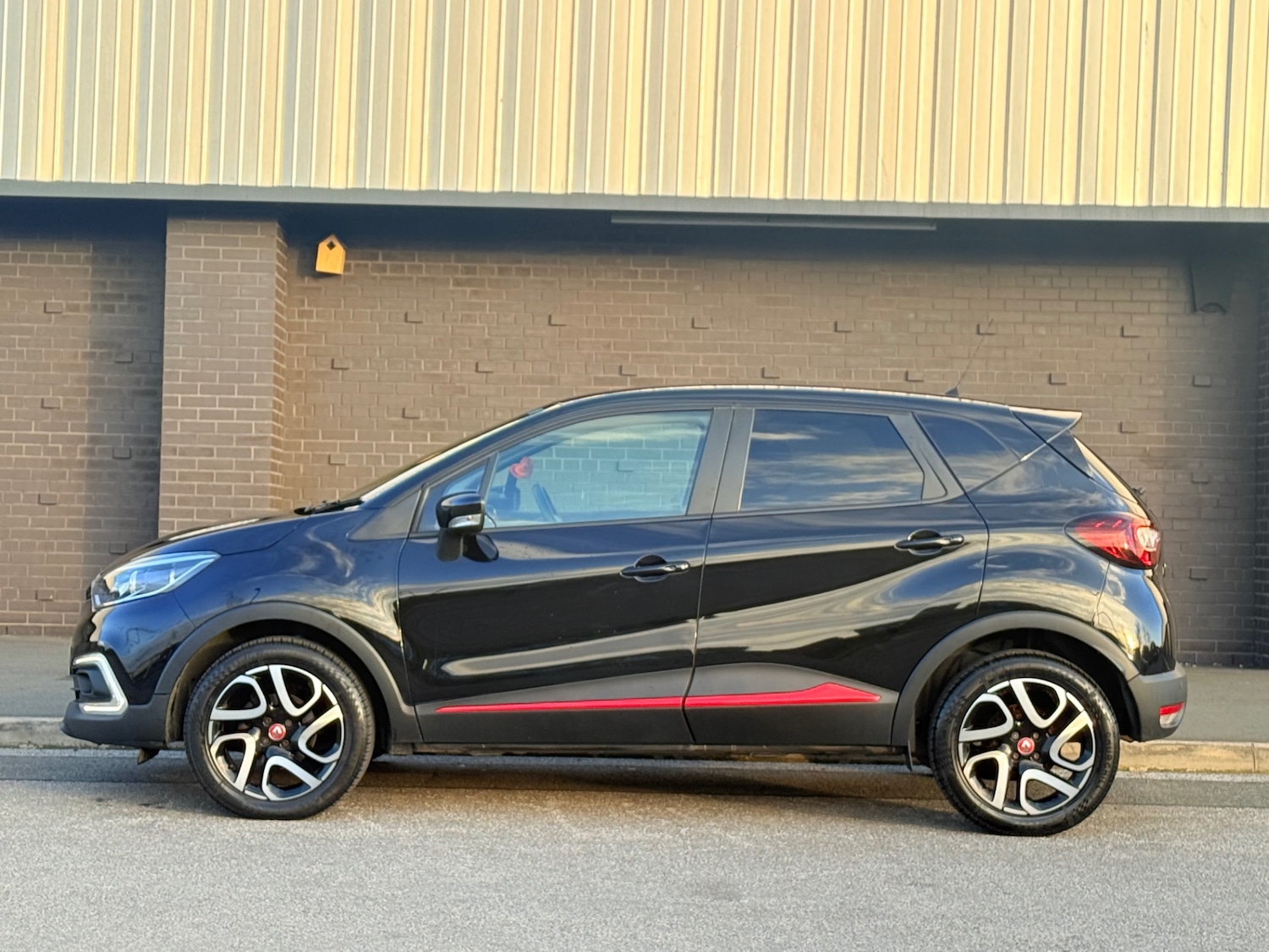 Used Renault Captur 2017 for sale - 78061549: Photo 43