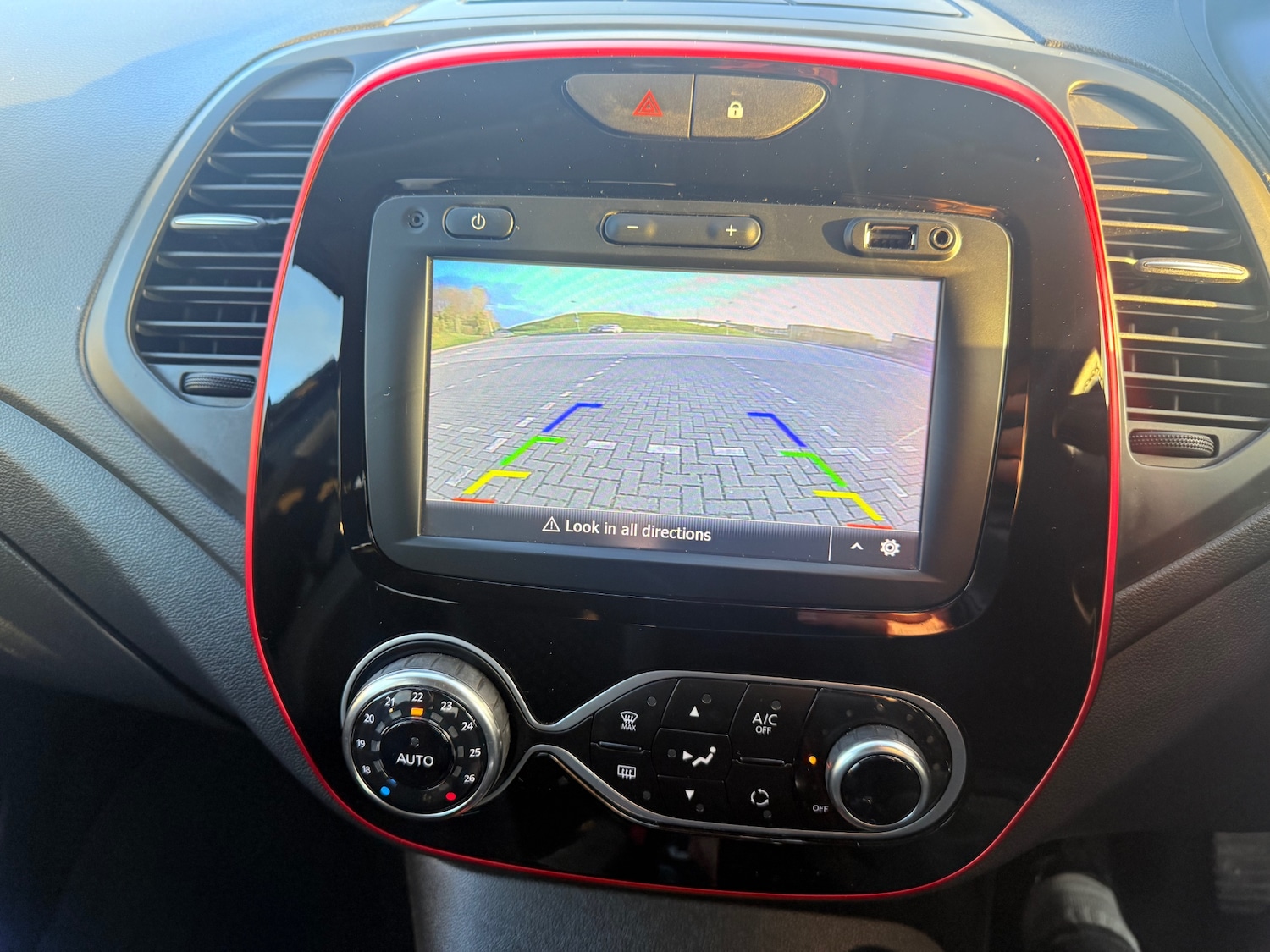 Used Renault Captur 2017 for sale - 78061549: Photo 6