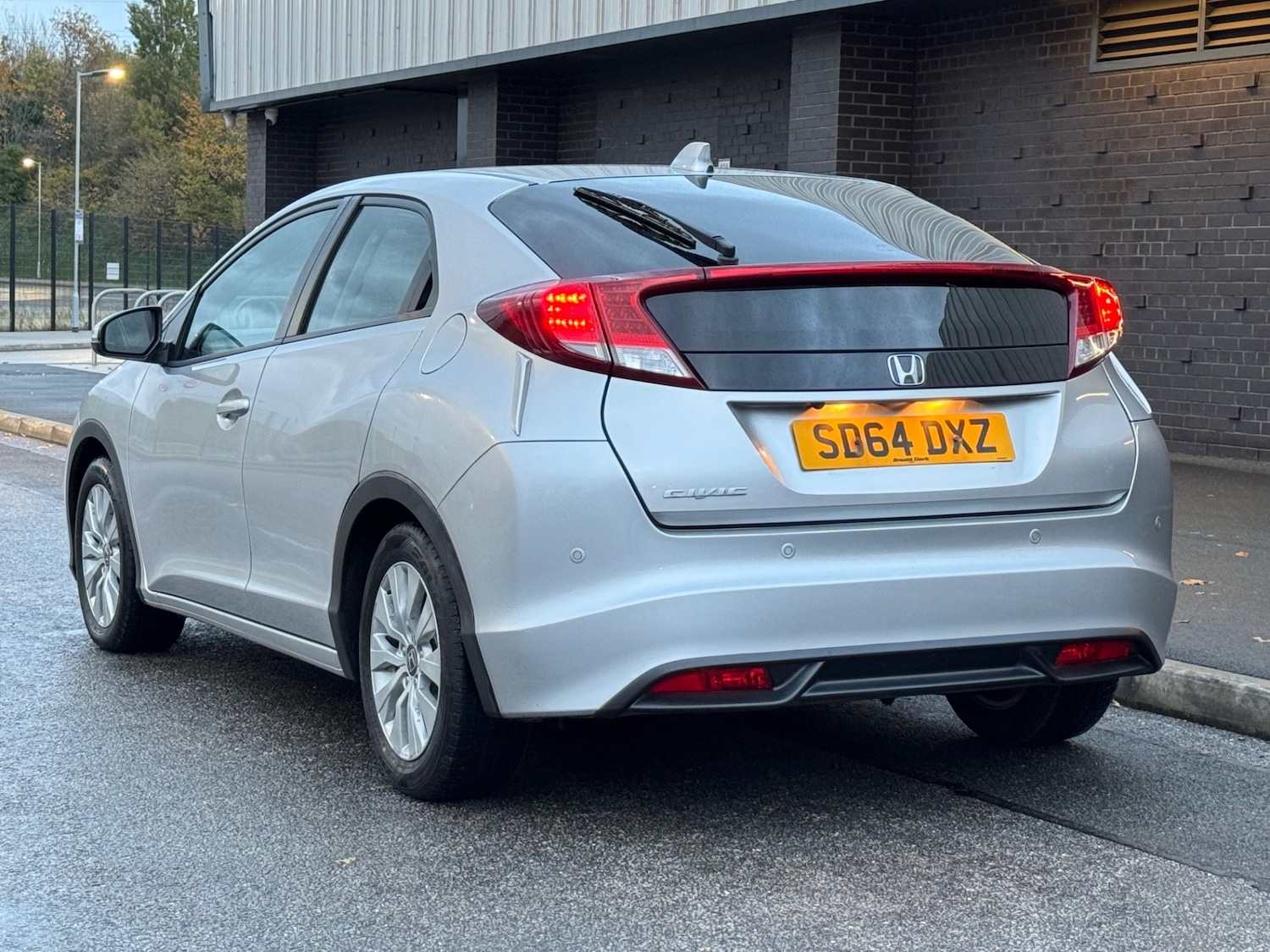 Used Honda Civic 2014 for sale - 76194248: Photo 4