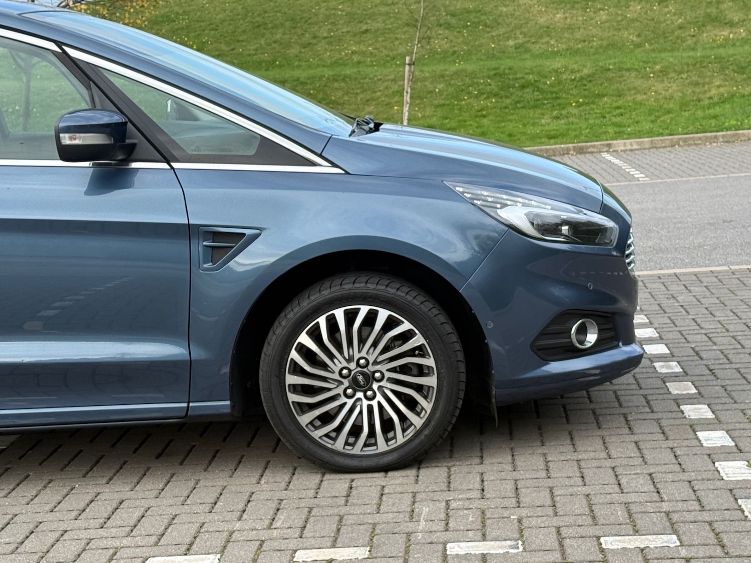 Used Ford S-Max 2019 for sale - 77297347: Photo 40