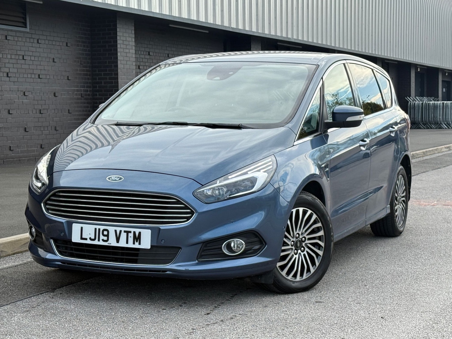 Used Ford S-Max 2019 for sale - 77297347: Photo 45
