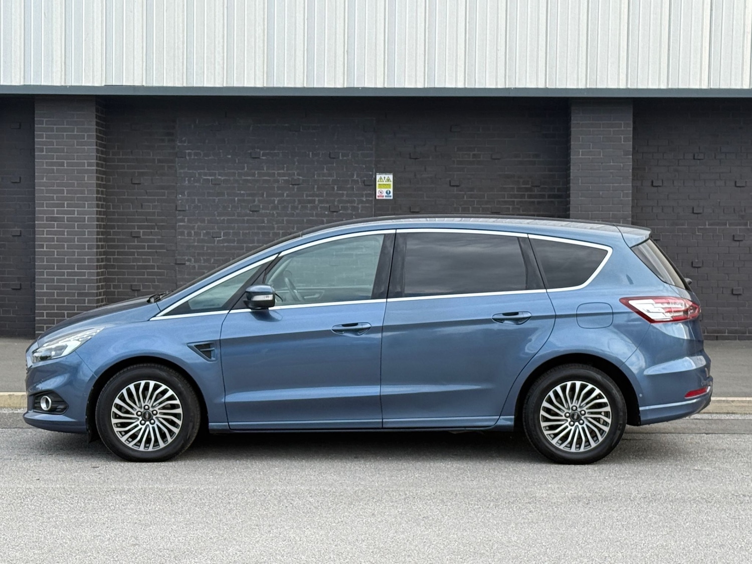 Used Ford S-Max 2019 for sale - 77297347: Photo 46