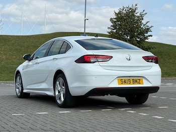 Used Vauxhall Insignia 2019 for sale - 75499048: Photo