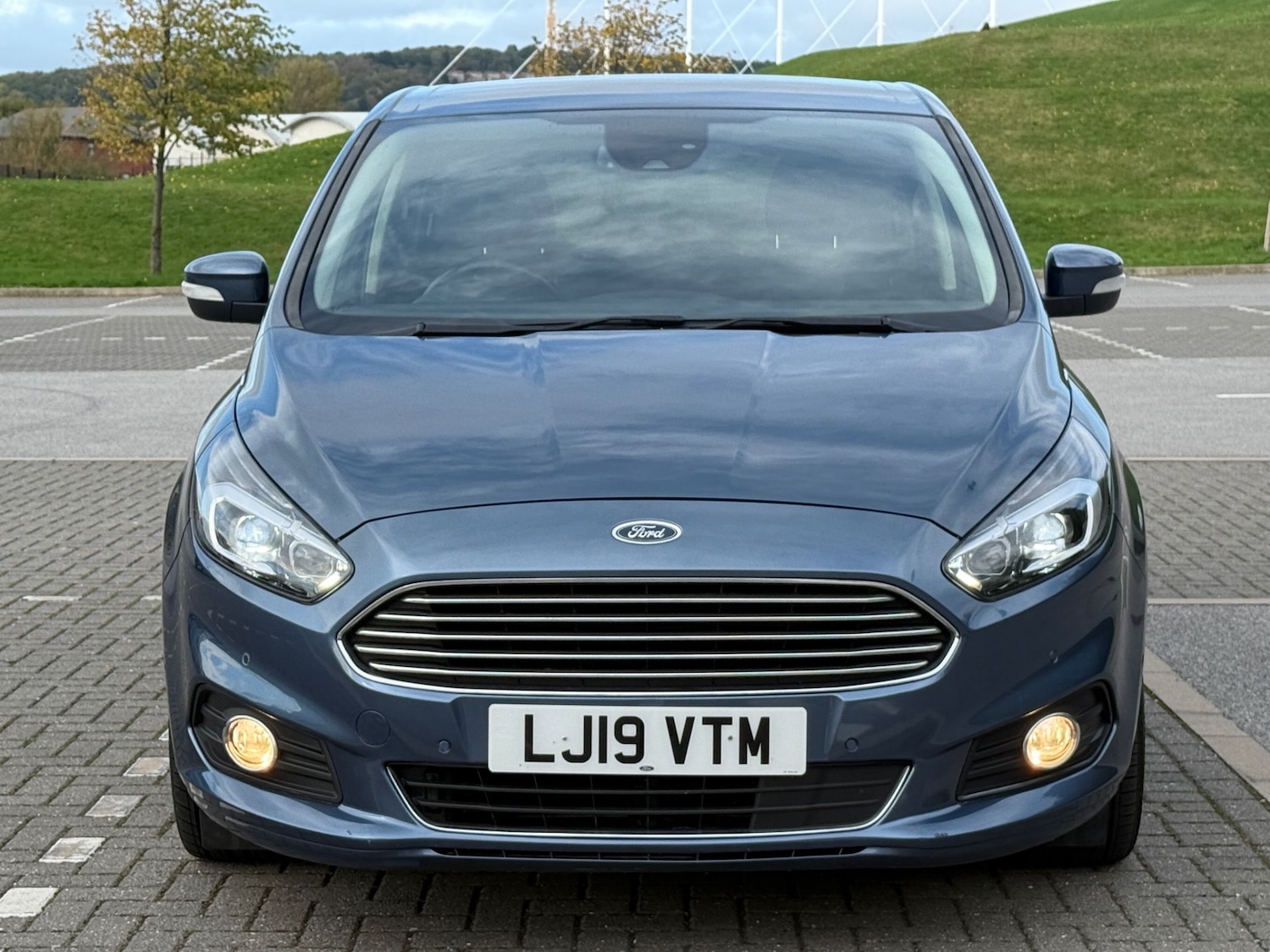Used Ford S-Max 2019 for sale - 76252818: Photo 2