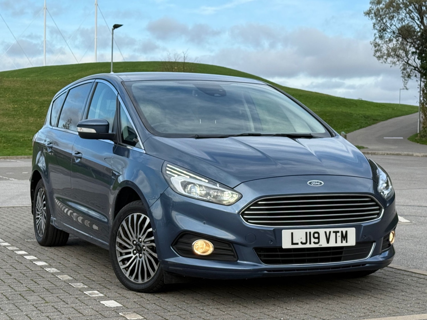 Used Ford S-Max 2019 for sale - 76252818: Photo 3