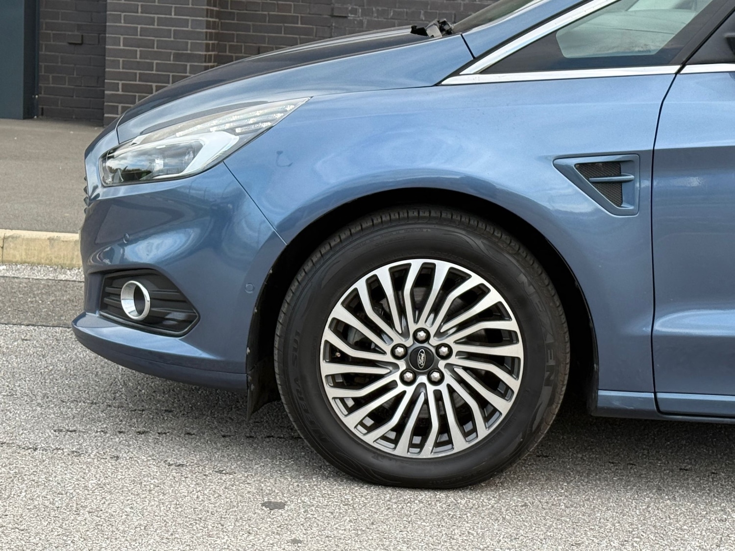 Used Ford S-Max 2019 for sale - 76252818: Photo 42