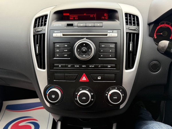 Used Kia Ceed 2010 for sale - 76193261: Photo 10