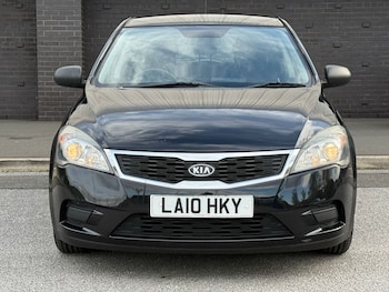 Used Kia Ceed 2010 for sale - 76193261: Photo 2