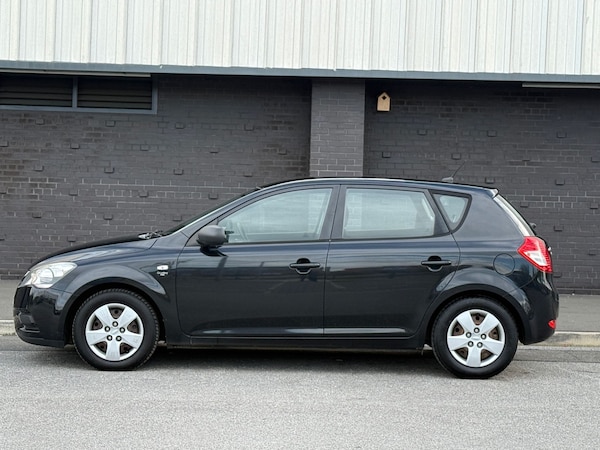 Used Kia Ceed 2010 for sale - 76193261: Photo 6
