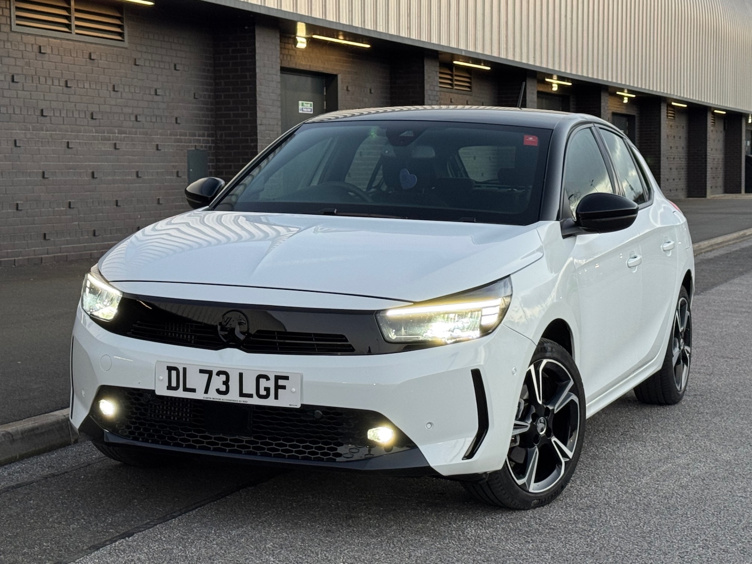 Used Vauxhall Corsa 2023 for sale - 78070659: Photo 1