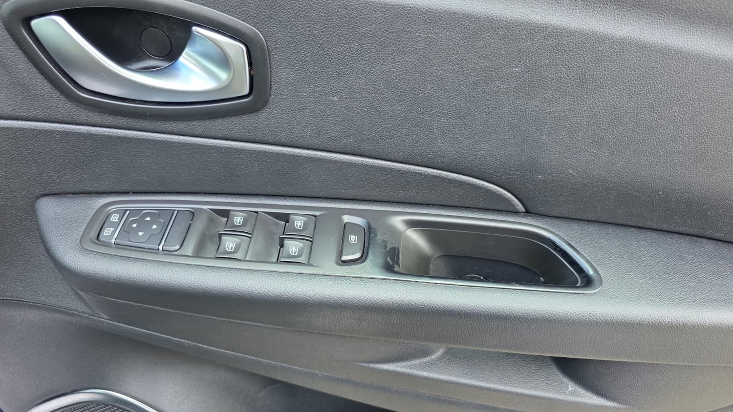 Used Renault Captur 2019 for sale - 77605477: Photo 19