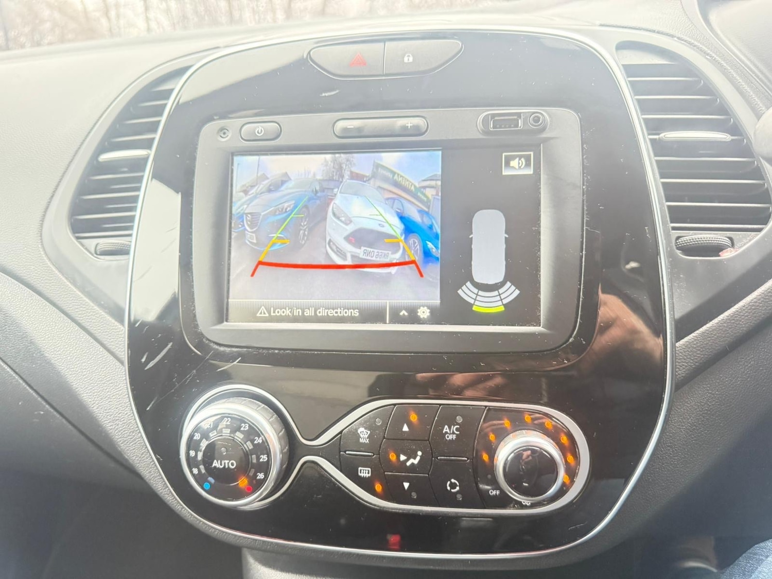 Used Renault Captur 2019 for sale - 77605477: Photo 9