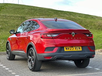 Used Renault Arkana 2023 for sale - 79067309: Photo