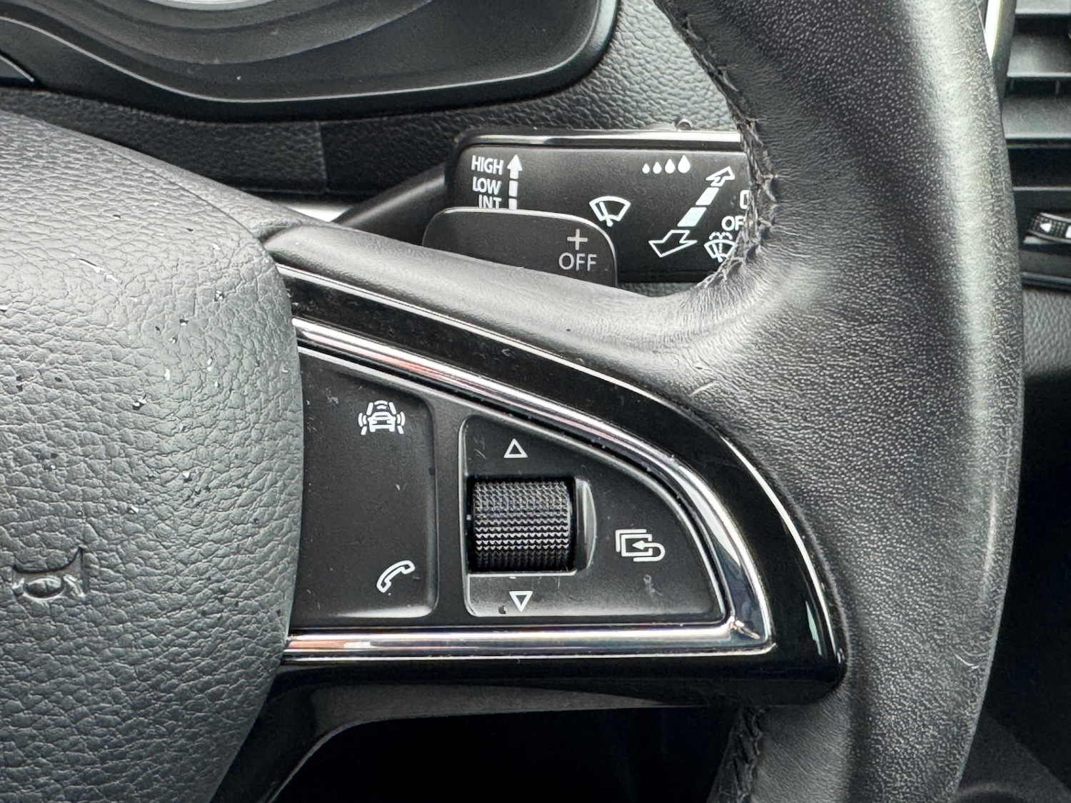 Used Skoda Karoq 2018 for sale - 77460054: Photo 24