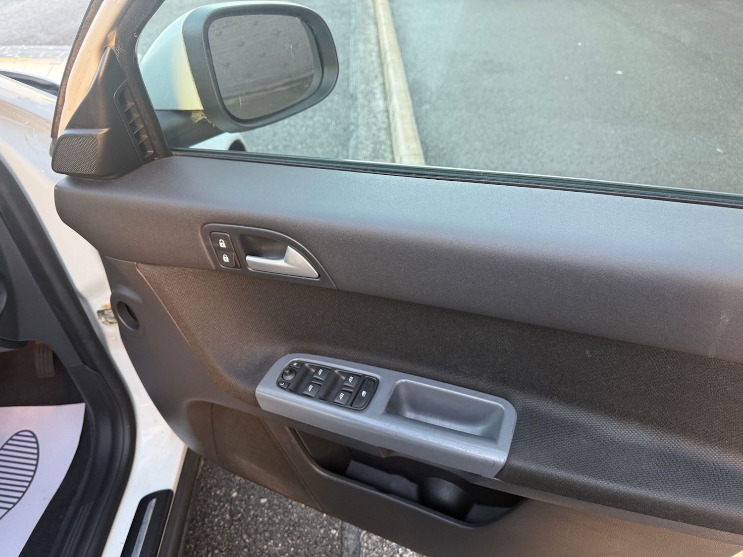 Used Volvo S40 2010 for sale - 76980099: Photo 14