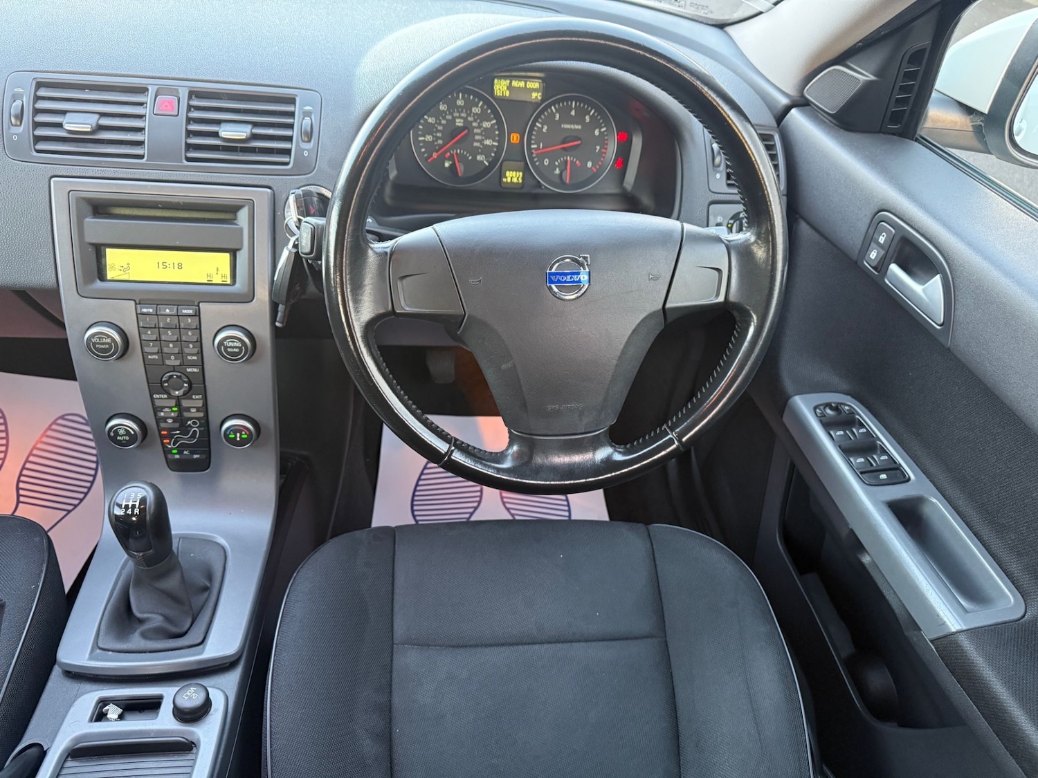 Used Volvo S40 2010 for sale - 76980099: Photo 9